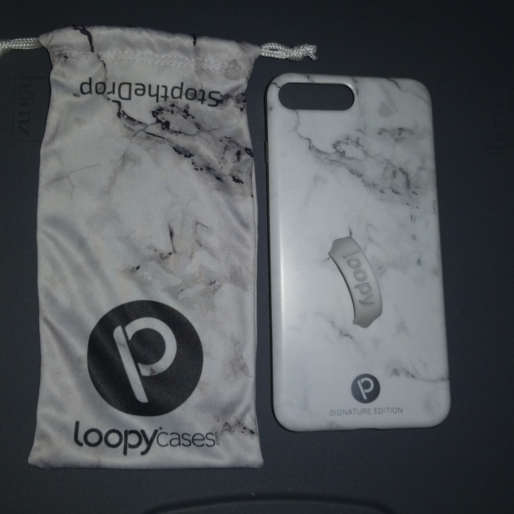 iPhone 7 Plus Loopy case